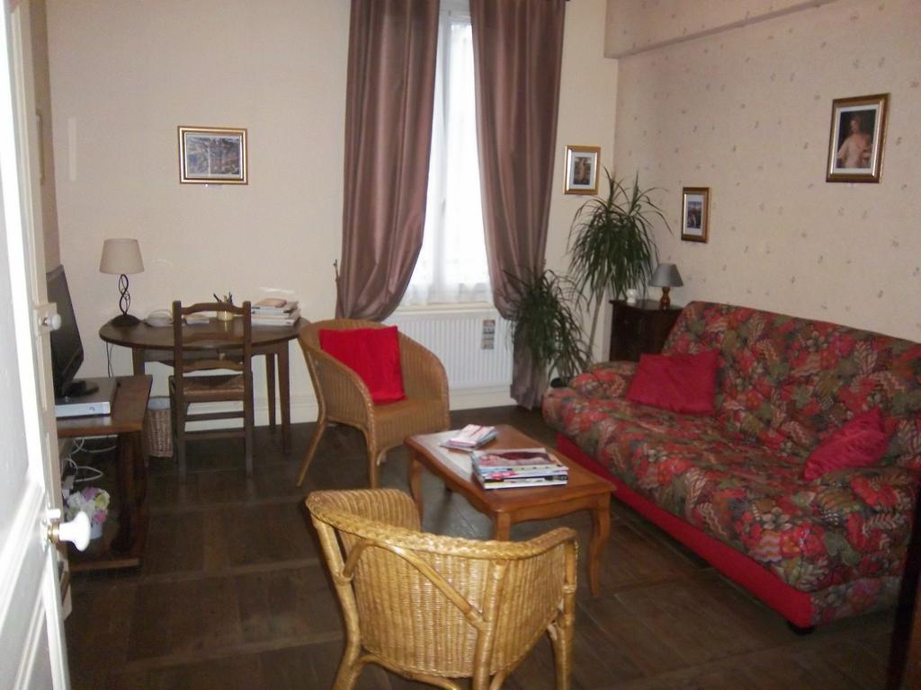 Ferienwohnung Le Relais De Marbot Bar-le-Duc Exterior foto